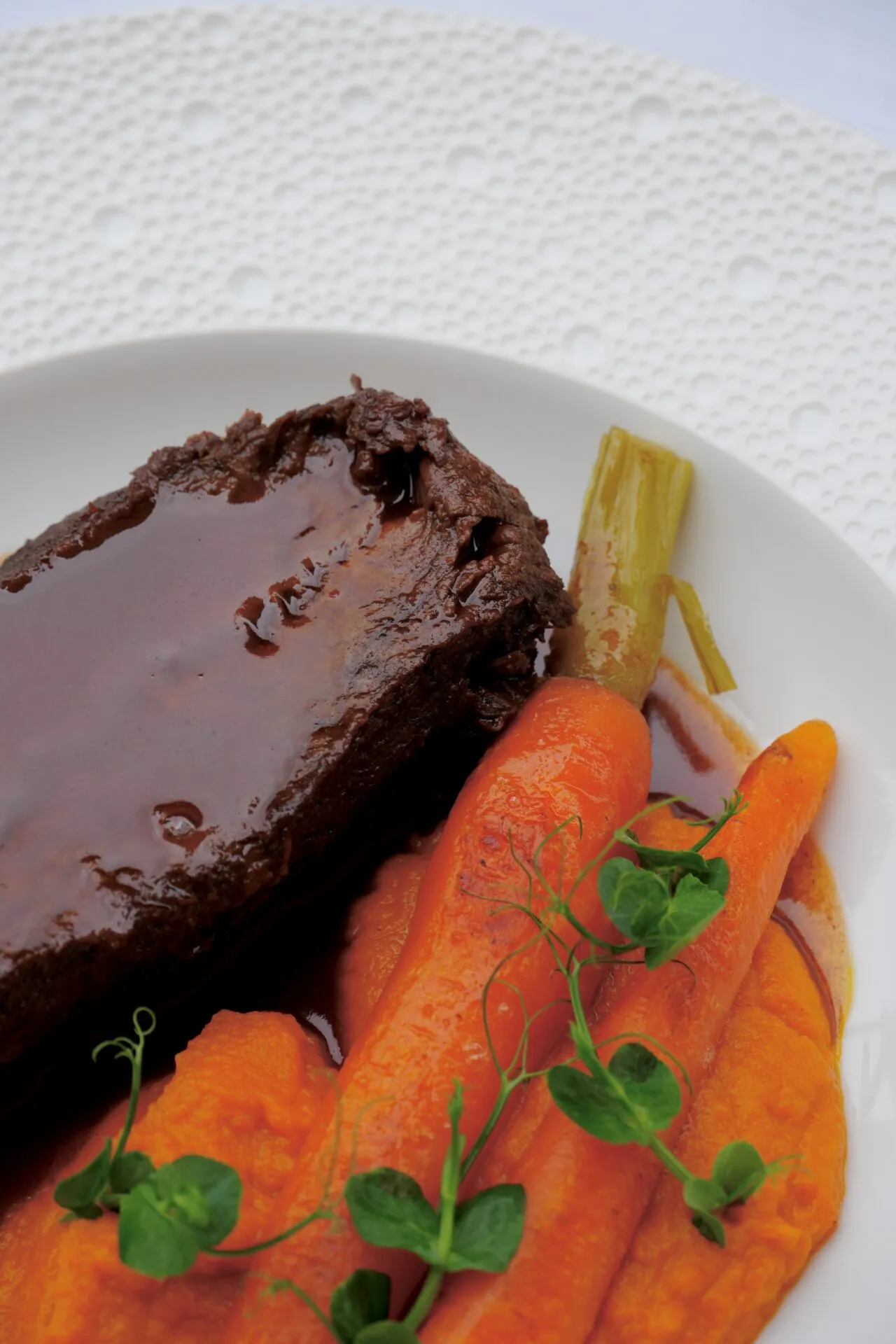 Bœuf braisé, carotte, purée, gastronomie