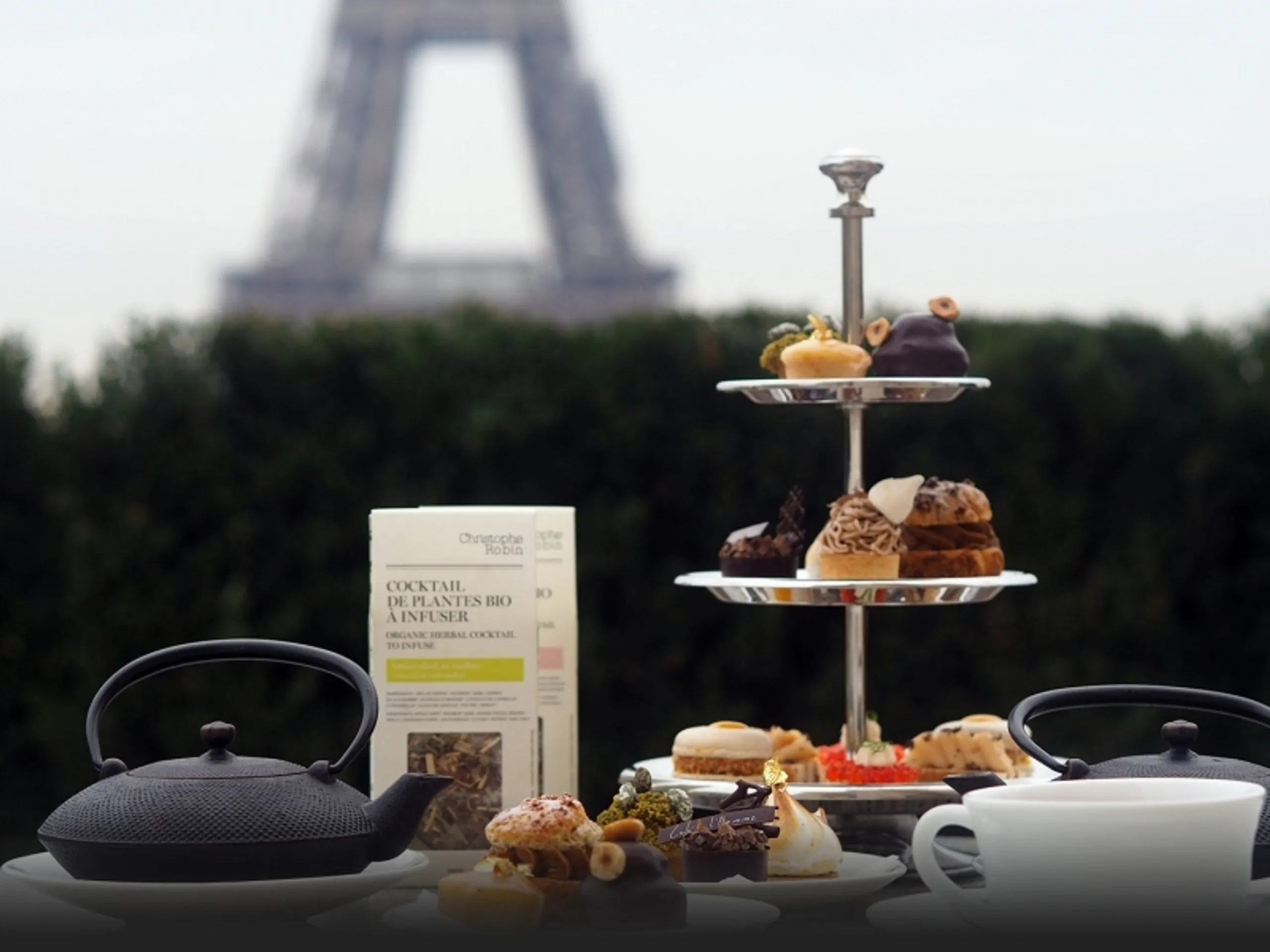 35 euros les 12 pièces à partager à deux entre 15h à 18h