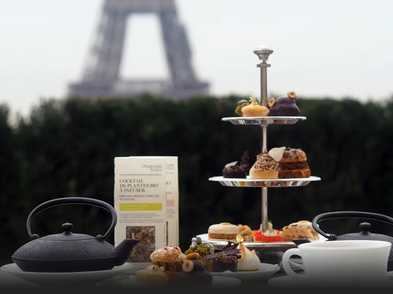 35 euros les 12 pièces à partager à deux entre 15h à 18h