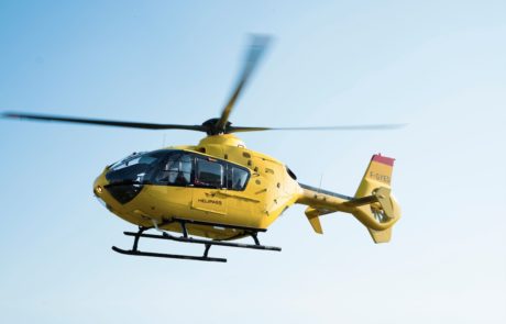 helicoptere-jaune-helipass-460x295