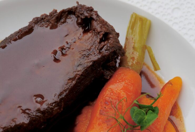 Bœuf braisé, carotte, purée, gastronomie
