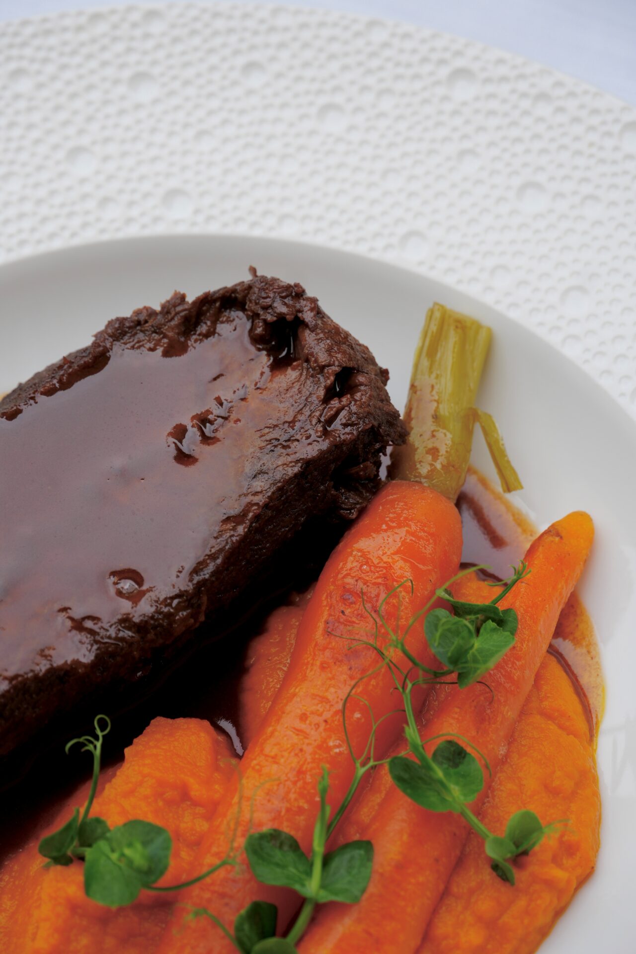 Bœuf braisé, carotte, purée, gastronomie
