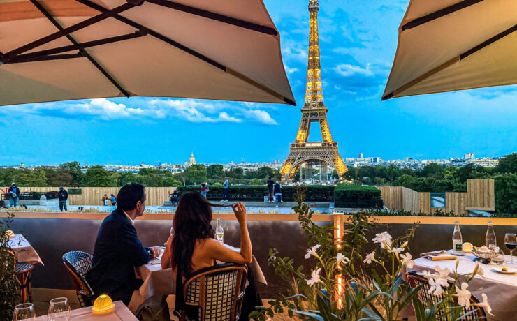 Rooftop café de l'homme tour Eiffel, Paris