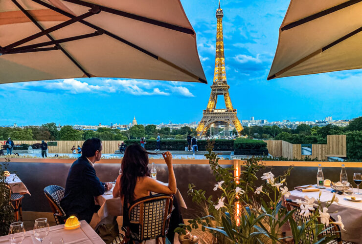 Rooftop café de l'homme tour Eiffel, Paris